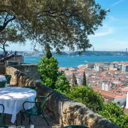 Cosy In Center * Lisbon