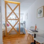 Апартаменты 014 B - Cosy In Center Лиссабон